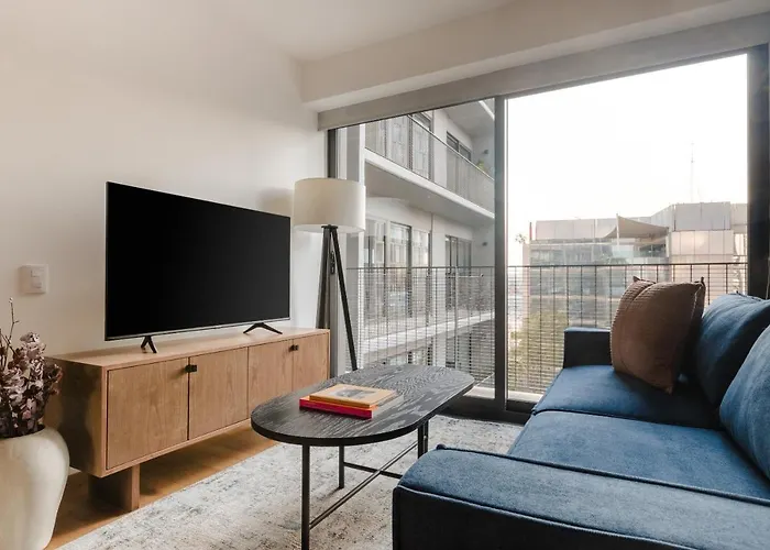 Hotel Sonder At Taman Condesa 3*